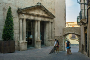 Església Vella, el batec històric del poble