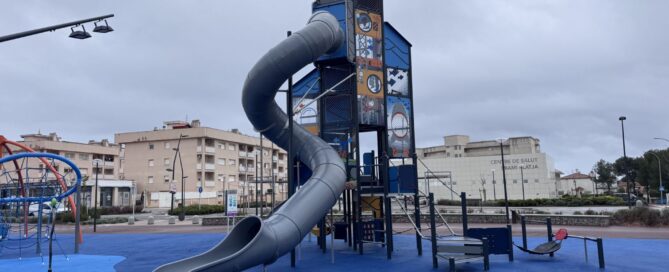 Parc infantil de la Plaza Jaén - Imatge 1