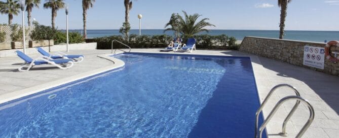 Aparthotel Cala Cristal