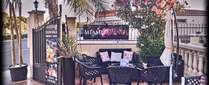 Miami Lounge