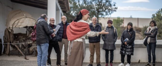 Visita teatralitzada Mas Miró en català